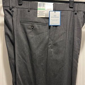 Dockers fine wool dress pant relaxed fit